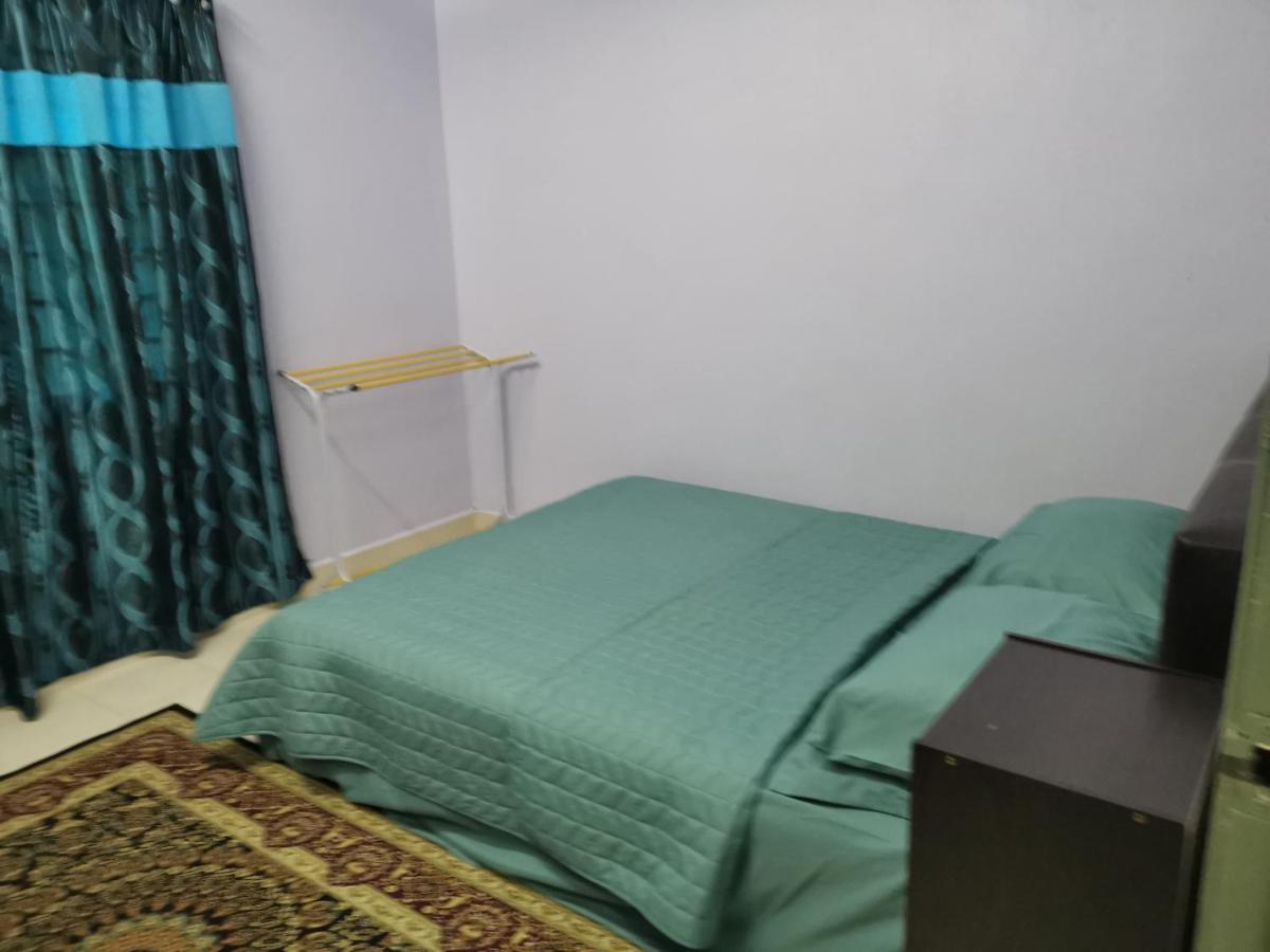 Desa Kemboja Homestay パンタイ・サナング エクステリア 写真